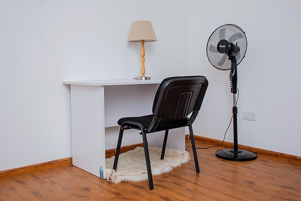 Riverside 3 Beds Image 4